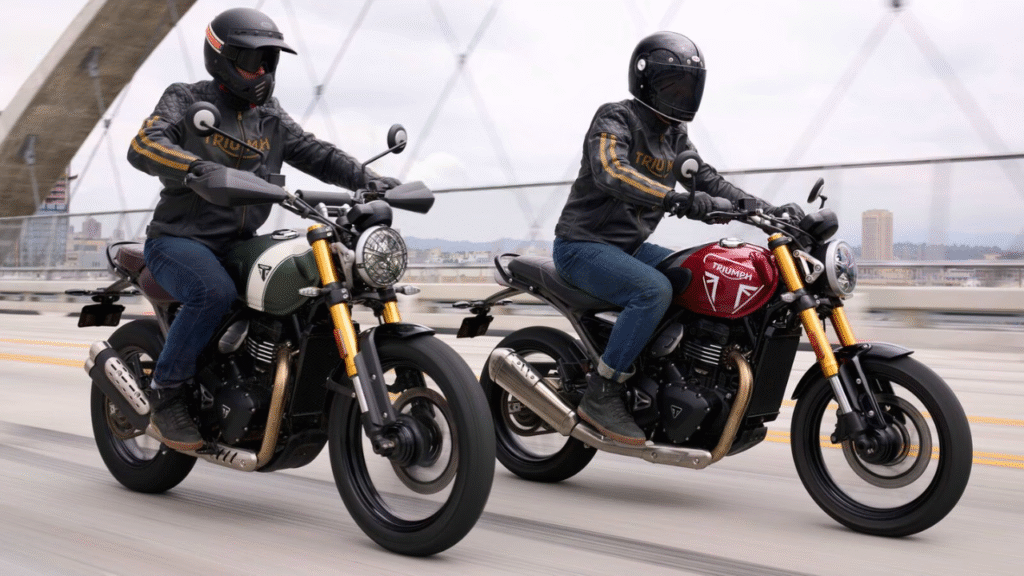 triumph-scrambler-400-x-vs-xc-which-one-will-win-your-heart
